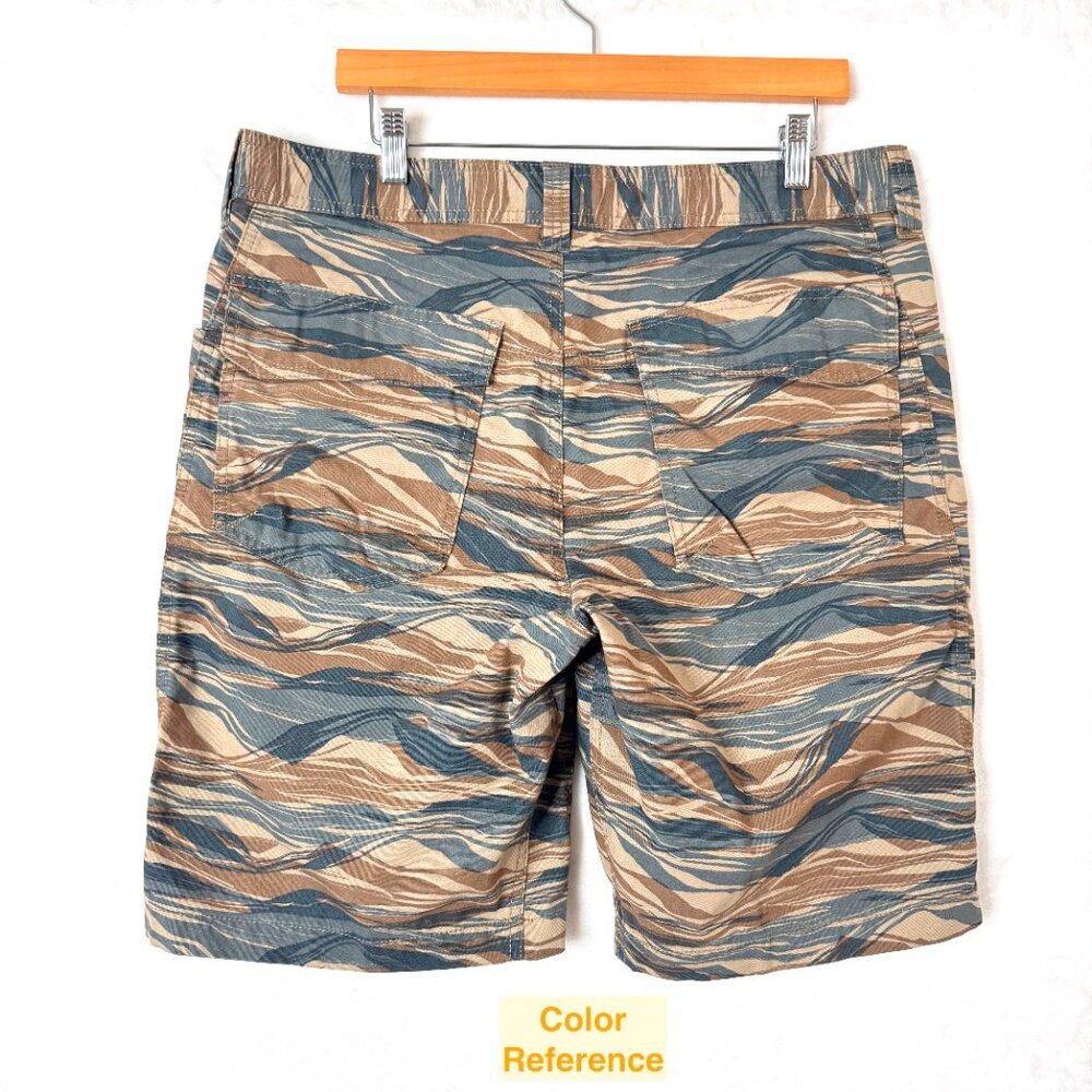 LL BEAN Riverton Camo Cotton Hiking Outdoor Gorpcore 10" Cargo Shorts Mens 34 - Picture 3 of 3
